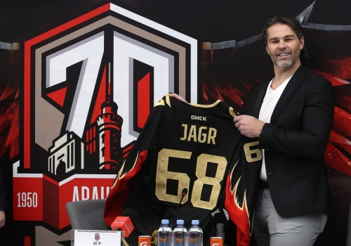 Экс-нападающий омского &laquo;Авангарда&raquo; Яромир Ягр объявил о&nbsp;завершении карьеры