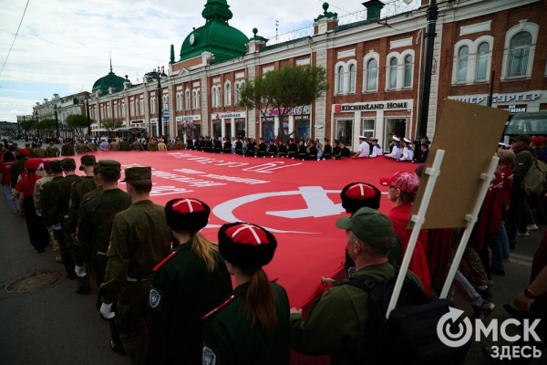 Вечно живые. Омичи поделились историями своих героев в строю "Бессмертного полка"