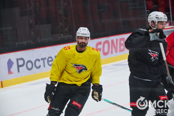 "Это серьёзный вызов, но мы вызовы любим". Омский "Авангард" вышел на лёд после паузы