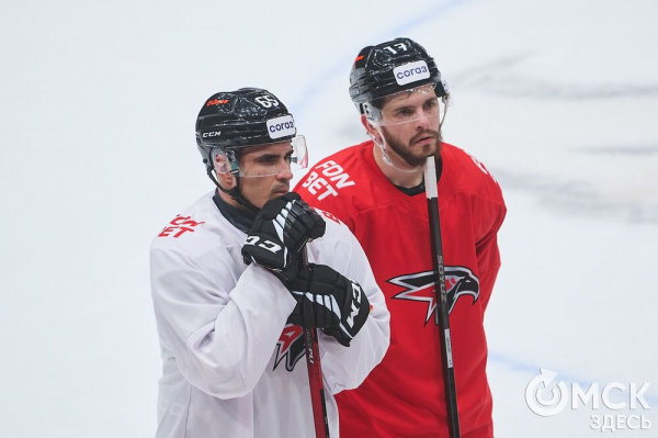 "Это наш стиль, мы от него отходить не будем". Омский "Авангард" в шаге от первого матча плей-офф