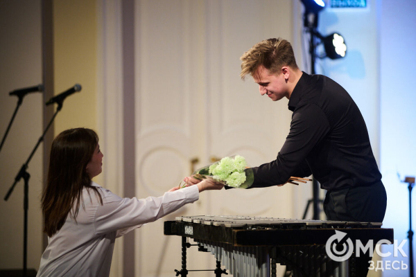 Мы не прощаемся, а говорим до свидания. В Омске состоялся отчётный концерт студентов Шебалинки