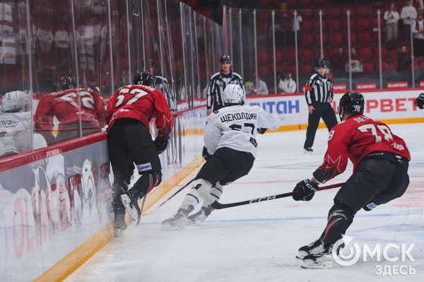 Обновлённый СКК имени Блинова принял первый хоккейный матч Обновлённый СКК имени Блинова принял первый хоккейный матч