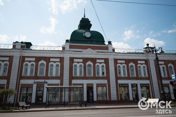 От "Омских улиц" к новым хитам. Выбираем песню для курантов на Любинском проспекте От "Омских улиц" к новым хитам. Выбираем песню для курантов на Любинском проспекте