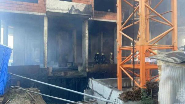 Пострадавшего при пожаре в &laquo;Кварталах Драверта&raquo; ввели в медикаментозный сон