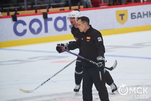 "Это серьёзный вызов, но мы вызовы любим". Омский "Авангард" вышел на лёд после паузы