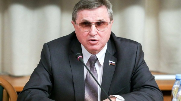 «Это Смольный?»: омичи попробовали угадать известных горожан по фото «Это Смольный?»: омичи попробовали угадать известных горожан по фото