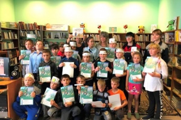 Россети Сибирь: омским школьникам презентовали сборник «Энергичные стихи»