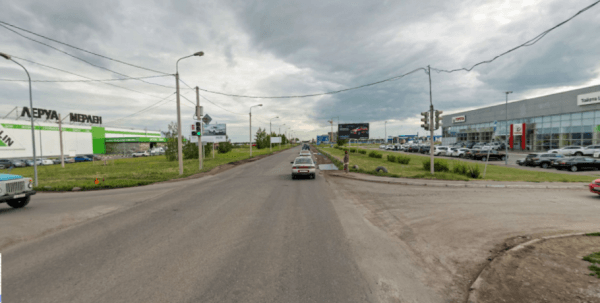 У омской "Меги" изменили режим работы светофора У омской "Меги" изменили режим работы светофора