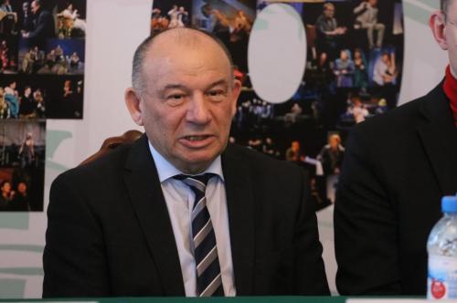 В Омской драме оживили чеховского «Дядю Ваню» эротикой и папуасами