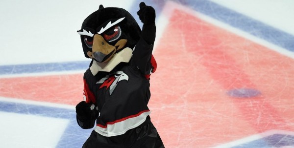 Дубль Войнова помог "Авангарду" выиграть у "Куньлуня" Дубль Войнова помог "Авангарду" выиграть у "Куньлуня"