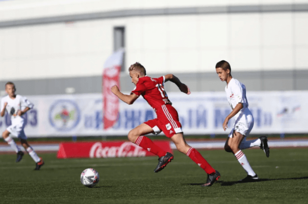 Омские футболисты вышли в финал всероссийского турнира «Кожаный мяч»