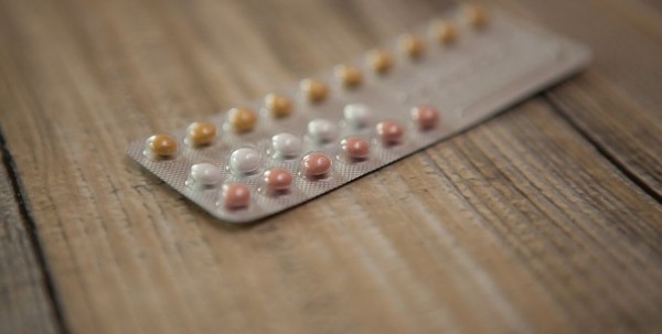 Лимон, марганцовка и два презерватива. Гинеколог развеивает мифы о контрацепции