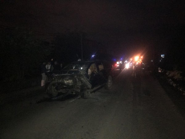 Ночью в Омске в лобовом столкновении автомобилей погибла женщина