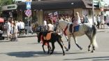 Праздничная программа и семейные гуляния, белки, кони и кучи мусора - фоторепортаж с празднования юбилея Омска. Часть 2 Праздничная программа и семейные гуляния, белки, кони и кучи мусора - фоторепортаж с празднования юбилея Омска. Часть 2