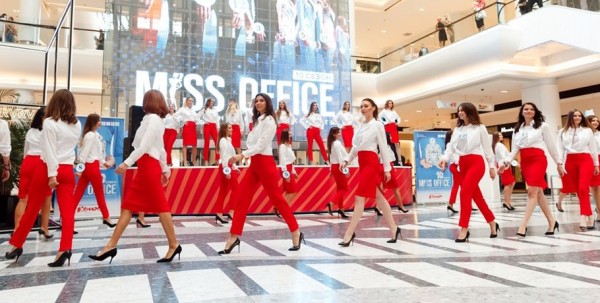 "Я еду за победой!" - омичка прошла в финал международного конкурса "Мисс Офис - 2019"