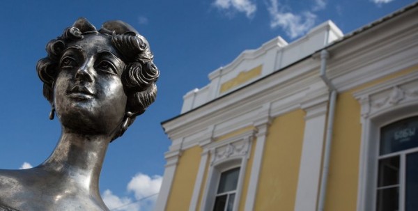 Омск оказался самым скромным городом