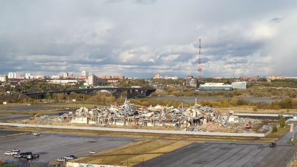 Детали разобранной «Арены — Омск» привезли на стадион «Красная Звезда» 