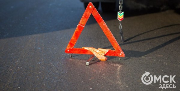 В Омске девушка попала под колёса иномарки