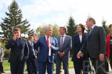 Александр Бурков и&nbsp;Оксана Фадина торжественно открыли бульвар Мартынова