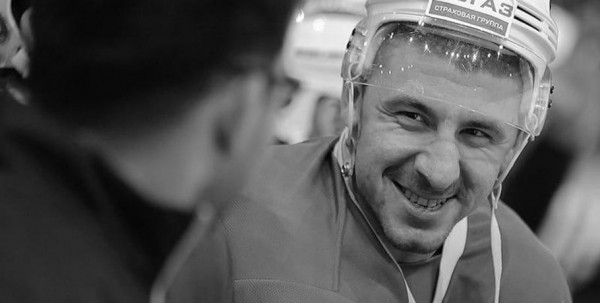 О смерти омского хоккеиста Мнацяна сообщили в ХК "Сибирь"