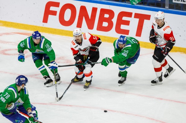 "Авангард" впервые в сезоне выиграл по буллитам "Авангард" впервые в сезоне выиграл по буллитам