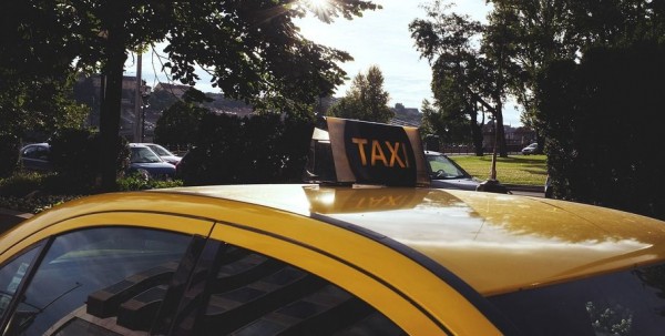 Омская прокуратура заинтересовалась качеством перевозок "Яндекс.Такси" Омская прокуратура заинтересовалась качеством перевозок "Яндекс.Такси"