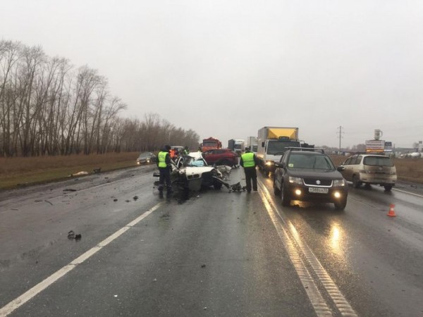 На трассе Омск - Тюмень в аварии погиб водитель BMW