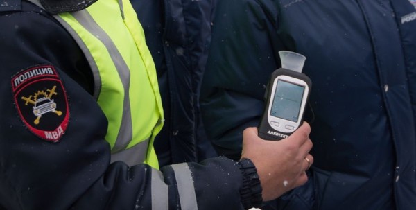 В Омской области в автобус с пассажирами врезалась иномарка