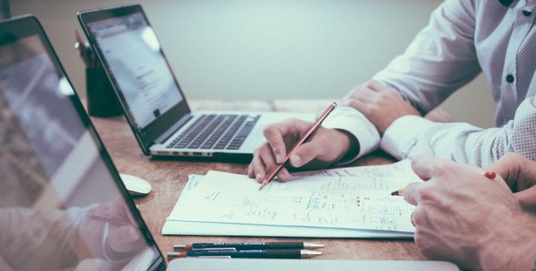 Омичи стали меньше работать