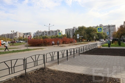 Александр Бурков и&nbsp;Оксана Фадина торжественно открыли бульвар Мартынова