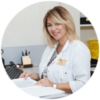 "Не может встать с кровати и сжать зубную щётку". Ревматолог об артрите и его проявлениях