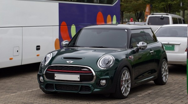 Омская филармония ищет в свой оркестр автомобиль