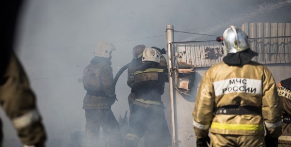Специалисты рассказали о состоянии омского пожарного после взрыва