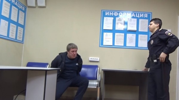 Пьяного в стельку матерящегося авиадебошира задержали в аэропорту Толмачево