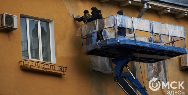 Ремонт фасадов омских домов завершат в декабре