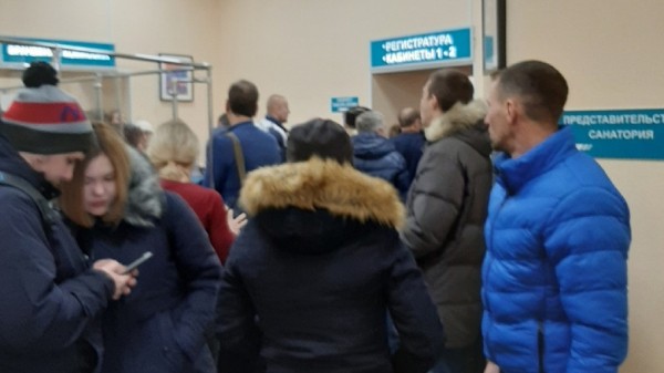 Пятерых омичей прямо из очереди на шоферскую комиссию увезла скорая