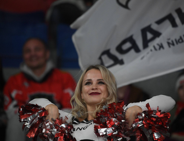 Дубль Бека и фантастический третий период! «Авангард» обыграл «Динамо» Мск перед перерывом
Дубль Бека и фантастический третий период! «Авангард» обыграл «Динамо» Мск перед перерывом