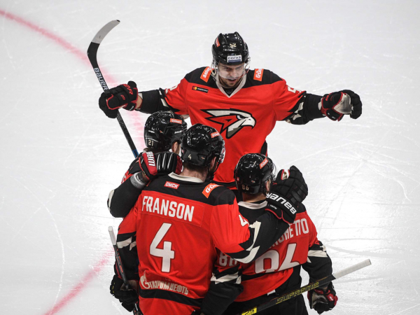 Дубль Бека и фантастический третий период! «Авангард» обыграл «Динамо» Мск перед перерывом
Дубль Бека и фантастический третий период! «Авангард» обыграл «Динамо» Мск перед перерывом