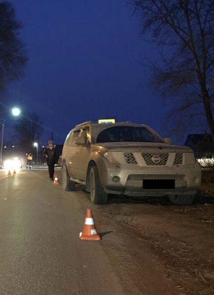 Внедорожник насмерть сбил женщину в Нефтяниках