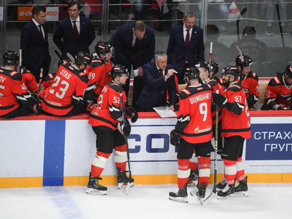 Дубль Бека и фантастический третий период! «Авангард» обыграл «Динамо» Мск перед перерывом
Дубль Бека и фантастический третий период! «Авангард» обыграл «Динамо» Мск перед перерывом