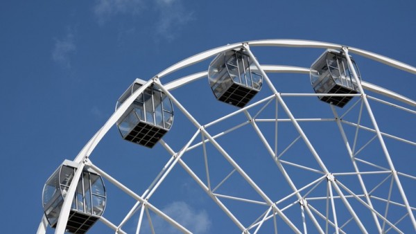 Для омских школьников в парке 30-летия ВЛКСМ включат аттракционы    