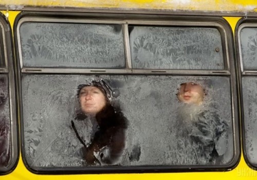 Омичи массово страдают из-за проезжающих мимо пачками маршруток