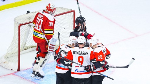 Бороться с травмами в омском «Авангарде» решили молитвами 