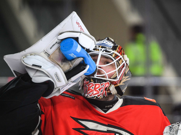 Дубль Бека и фантастический третий период! «Авангард» обыграл «Динамо» Мск перед перерывом
Дубль Бека и фантастический третий период! «Авангард» обыграл «Динамо» Мск перед перерывом