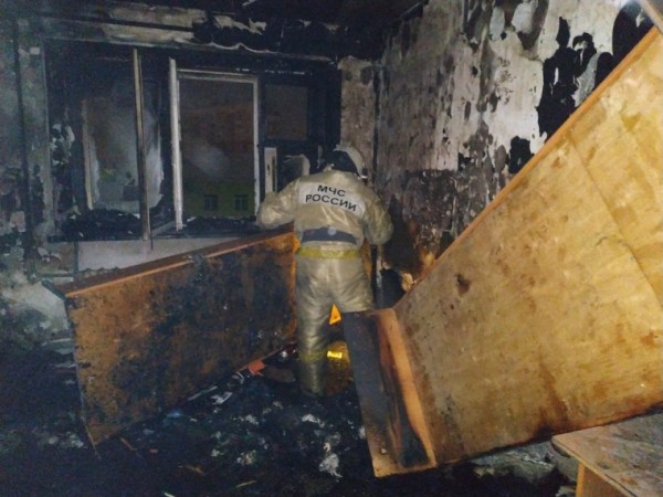 В Кировском округе Омска ночью горело общежитие