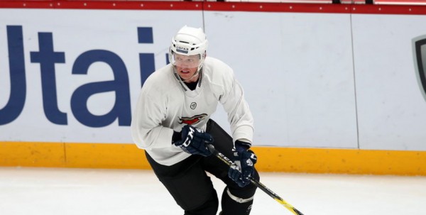 "Авангард" на три матча подписал 38-летнего хоккеиста "Авангард" на три матча подписал 38-летнего хоккеиста