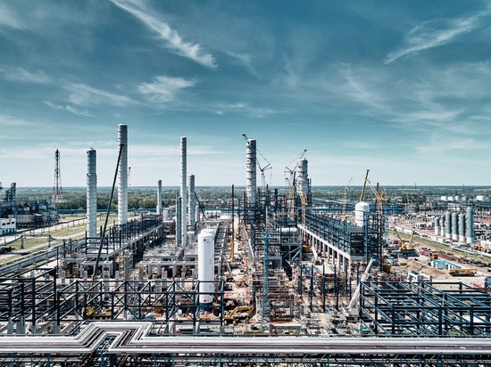 Омский нефтезавод завершил первый этап строительства "Биосферы"