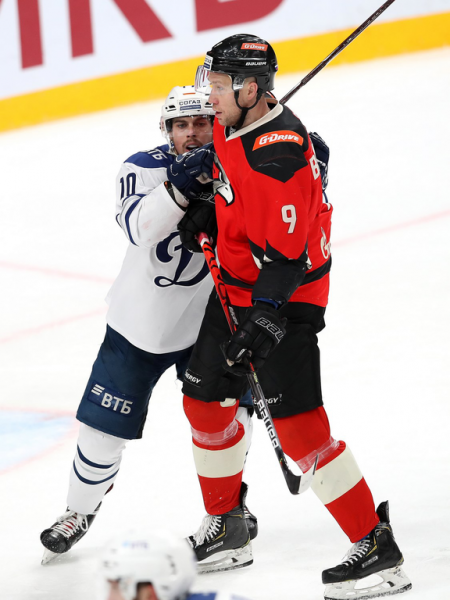 Дубль Бека и фантастический третий период! «Авангард» обыграл «Динамо» Мск перед перерывом
Дубль Бека и фантастический третий период! «Авангард» обыграл «Динамо» Мск перед перерывом