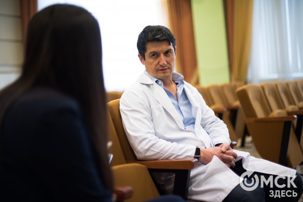 Красное мясо и алкоголь. Онколог о причинах развития рака прямой кишки Красное мясо и алкоголь. Онколог о причинах развития рака прямой кишки