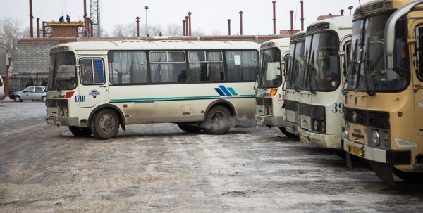 Из-за мороза у омского автобуса отказали тормоза